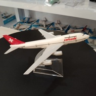 CODE C miniature Diecast Swiss Air Boeing 777 16 cm airplane, full iron material, can be a wedding s