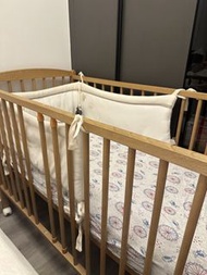 Combelle  實木嬰兒床
