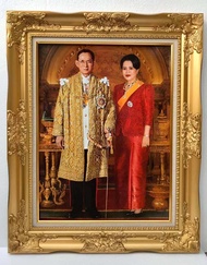 กรอบหลุยส์ทองร.9พระราชินี ภาพเคลือบฟีล์มเย็นลามิเนตอย่างดี ใส่กรอบหลุยส์ทอง ขนาดรวมกรอบ21X26 นิ้ว