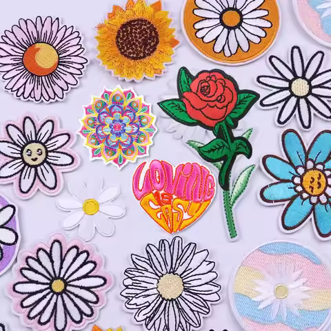 Small Daisy Patch Flowers Embroidery Patch DIY Iron On Patches For Clothing Sunflower Fusible Patch 