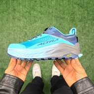 Altra Olympus 6 運動跑鞋