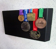 ＊終極自由＊壁掛式獎牌架，用自己的獎牌架作畫，強力質感，不同的空間運用提案，獎牌懸掛架，買完路跑慢跑鞋運動褲也看這個