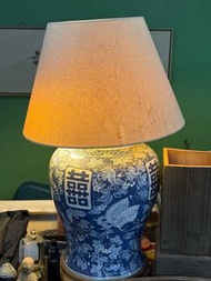 古董燈。畫。俄羅斯布公仔