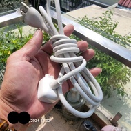 Power cord for MacBook charger. Does not sell counterfeit products.