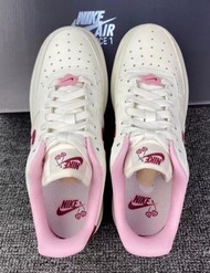 【全新正貨】 Nike Air Force 1 Low 07 LX "Valentine;s Day"板鞋 女款 白粉紅