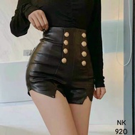 High-waisted 8-button leather shorts with lots of stretch