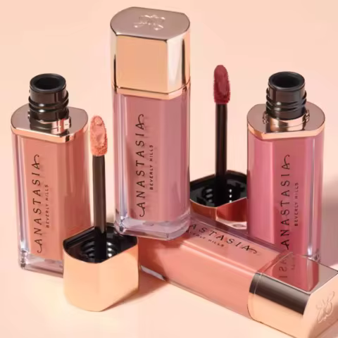 Peachy Nude Matte Lip Glaze Velvet Waterproof Non Stick Cup Long Lasting 4 Colors Hydrating Lipstick