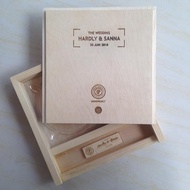 Box dvd + flashdisk 16gb