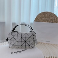 100% Original ISSEY MIYAKE BAO BAO bag Boston The hand bag Single shoulder Axillary package BB11-AG481