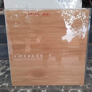 granit 60x60 motif kayu glossy - KW3