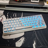 คีย์บอร์ดแบบตัวเข็มขัดแม่เหล็ก OEM Wooting60 Black Mist ฝาปิดโปร่งใส ช่องอากาศพร้อมสายไฟแบบปรับได้สำ