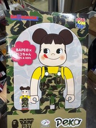 Bape peko bearbrick
