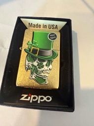 Zippo lighter รุ่น 49121 Irish Skull Design gold color ปี2020 made in USA ของใหม่