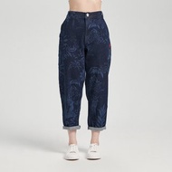 江戶勝 日系 男裝 雷射圖騰錐形牛仔褲(酵洗藍) #褲子#牛仔褲