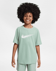Nike Multi เสื้อแขนสั้น Dri-FIT เด็กโต (ชาย)