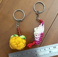 二個合售 中國結 鑰匙圈 可愛 吉祥物 吉祥 柿子 蝦子 紀念品 編織