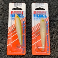 Rebel T10 Jumpin’ Minnow 3.5 inci (8.9cm) / 10.6g Topwater Casting Lure