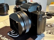 Panasonic LUMIX G100 + SG-image AF 25mm F1.8 (M43/MFT) | + Tenba Skyline v2 4 Pouch | X100V, GR IV, 
