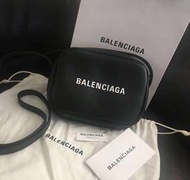 全新現貨 巴黎世家黑色真皮相機包 Balenciaga logo everyday camera bag XS碼