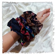 Batik/ floral big size scrunchies (5 variations)