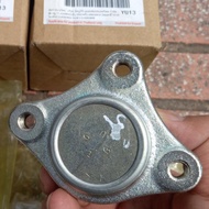 Rotuyn stand on Mitsubishi Pajero v73