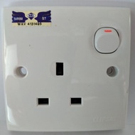 CLIPSAL Switched Socket 13A