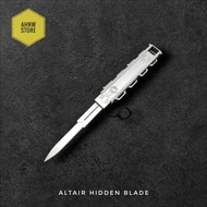 Altair Hidden Blade Dual Action Figure