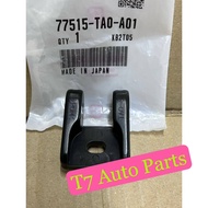 ORIGINAL HONDA ACCORD TA0 CP1 CP2 T2A CR1 CR2 GLOVE BOX HINGE BRACKET INSTRUMENT PANEL 77515-TA0-A01