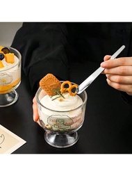 1根北歐日式風格的冰淇淋優格蛋糕勺子
