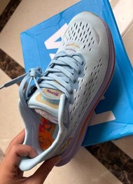 HOKA ONE ONE  Kawana  女跑鞋 size 38