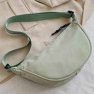 Crossbody Unisex Fashion Messenger Bag Waterproof Shoulder Bag with Adjustable Strap Dumpling Bag