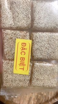 KẸO MÈ XỬNG HUẾ 300gr - 1 bịch 6 gói to [ combo 3bich]_ Mè xửng chính gốc Huế .