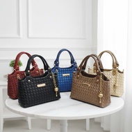 Beautiful Aesthetic Sling Bag, Sling Bag, Shoulder Bag, Durable Hand Bag for College and College
