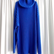 全新法國奢侈名牌BALENCIAGA藍色巨頸圈粗針織毛衣冷衫線衫走秀款