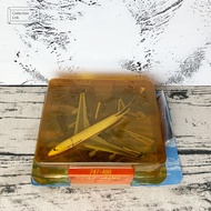 UNITED 747-400 Airplane Model