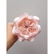 Gumpaste flower edible flower tart cake decoration topper / david austeen