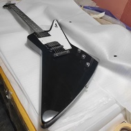 กีต้าร์ไฟฟ้านักสำรวจ Gibson Humbucker Pickup กีตาร์มืออาชีพตัวสีดำ