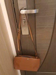 日本Legato Largo 啡色斜孭袋