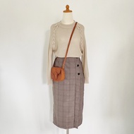 Beige skirt shoji