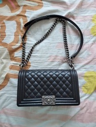 Boy Chanel old medium 黑銀 caviar 荔枝皮