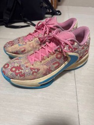 Nike Freak 4 字母哥四代 籃球鞋 粉色