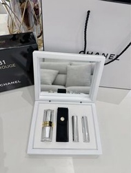 現貨🔥香港專櫃配紙袋✅ Chanel LE ROUGE Lipstick gift box 限量限定珍藏版 香奈兒巴黎康朋街31號唇膏口紅禮盒套裝▫️#2、#5、#10一支正裝➕兩支替換芯 ▫️兩個黑