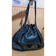 Vincis Bench Bucket Bag Preloved