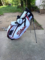 ถุงกอล์ฟ  แบบมีขาตั้ง ขนาดปากถุง 9 นิ้ว มี cover ให้