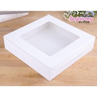 3-Pound Cake Box White (Low Shape) Size: Width 26.5 x Length 26.5 x Height 6.5 Cm. Pack Of 20 Pieces