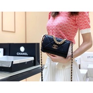 Highest Version, All Steel Hardware
Original Factory Goat Skin
19 Series woc, The Chain It Looks Sup