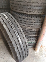 825-16 ยางลายสร้อย หล่อดอกมาใหม่ ยางรถ6ล้อ ราคาต่อเส้น