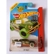 Hot Wheels - Off Track Green HW Race Great For Track Factory Sealed