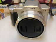 ( 新年秒閃價 ) Panasonic DMC-FZ10 w/  Leica  Lens Camera（超個500個優質CCD 相機是從寫字樓回收的行貨, 所以配件齊全, 和特別新淨, 級數和質素, 