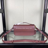 🎀Brand New Free Shipping💙Coach Alie 腋下小包 CCy30 斜孭袋 牛皮｜Color 啡色+紅色｜21x12x4💙配件全齊適合送禮 嚴格檢測貨品絕對完美 自用 禮物 